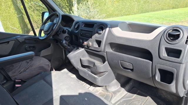Renault Master image 7