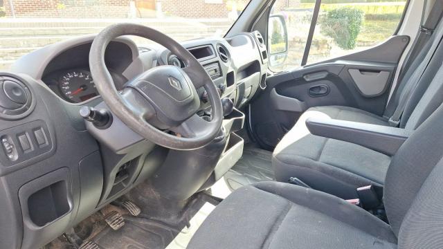 Renault Master image 8