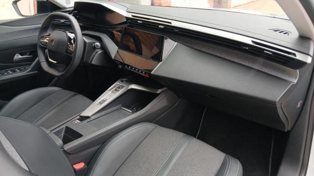 Peugeot 308 image 9