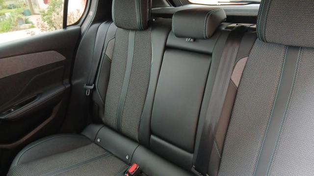 Peugeot 308 image 6
