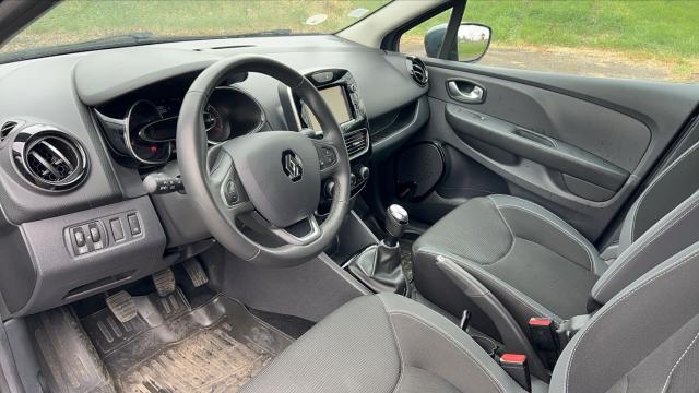 Renault Clio Estate image 3