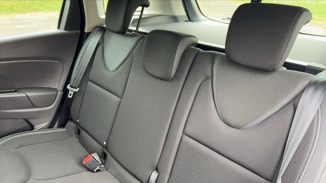 Renault Clio Estate image 8