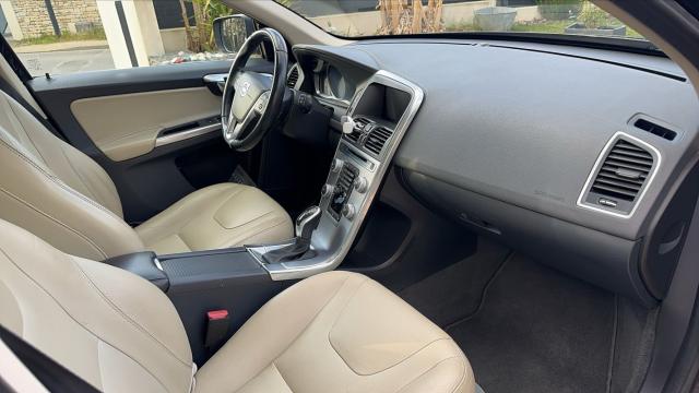 Volvo Xc60 image 1