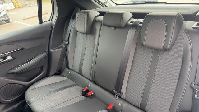 Peugeot 208 image 4