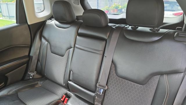 Jeep Compass image 8