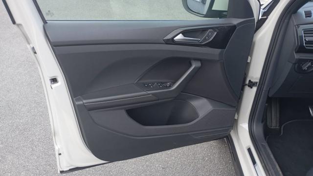 Volkswagen T-Cross image 8