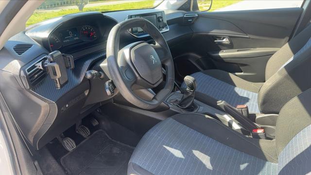 Peugeot 208 image 5