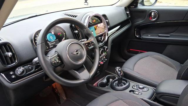 Mini Countryman image 8