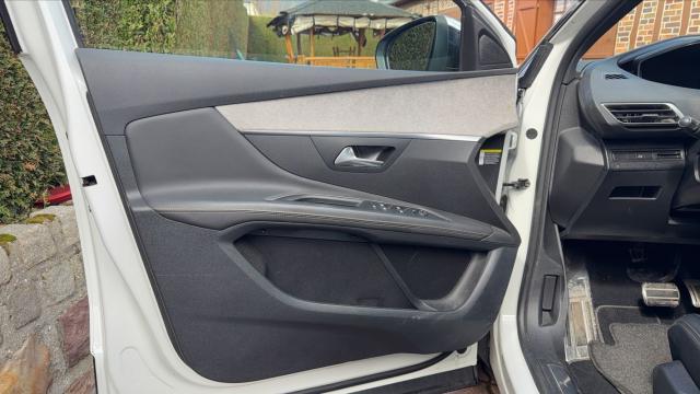 Peugeot 3008 image 4