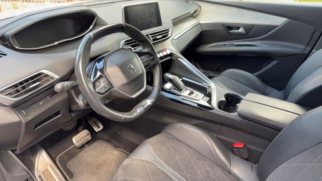 Peugeot 3008 image 3