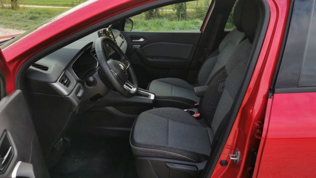 Renault Captur image 8