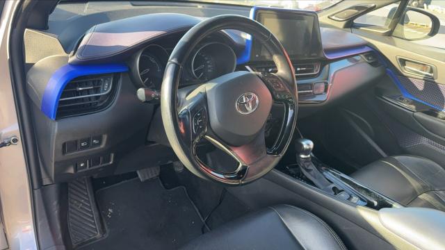 Toyota C-Hr image 4