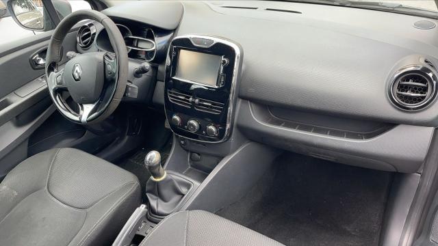 Renault Clio Estate image 2