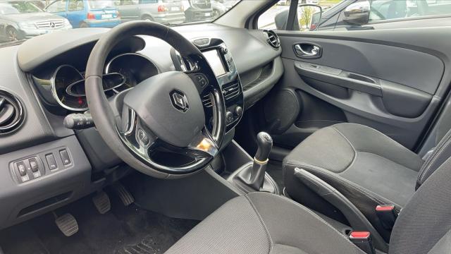 Renault Clio Estate image 4