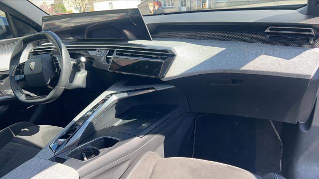 Peugeot 3008 image 8