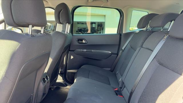 Peugeot 3008 image 9