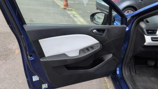 Renault Clio image 4