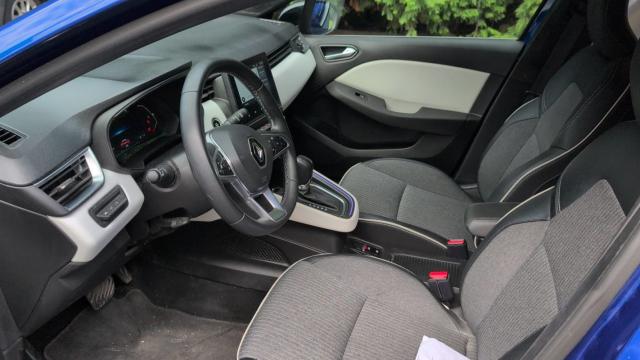 Renault Clio image 2