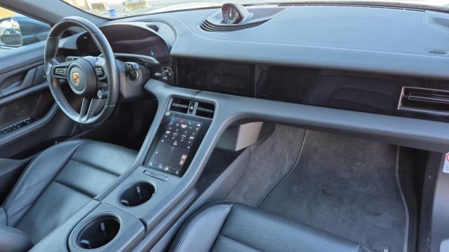 Porsche Taycan image 6