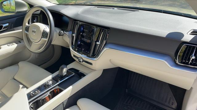 Volvo V60 image 6