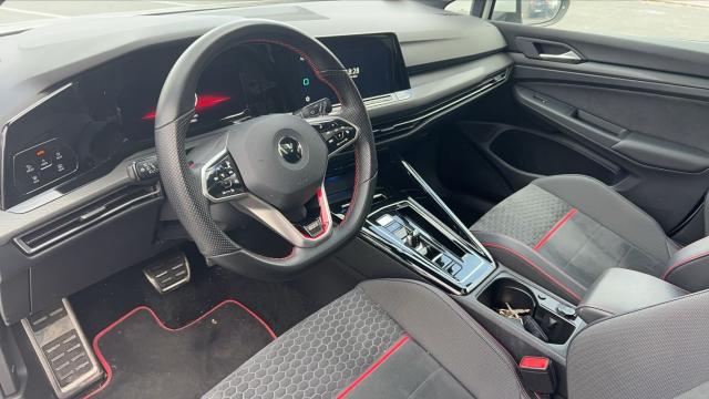 Volkswagen Golf image 6