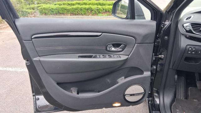 Renault Grand Scénic image 8