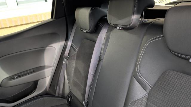 Renault Clio image 6