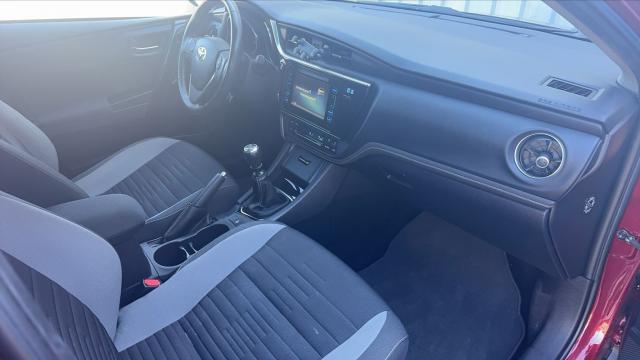 Toyota Auris image 4