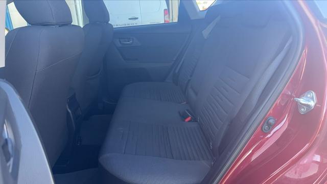 Toyota Auris image 8