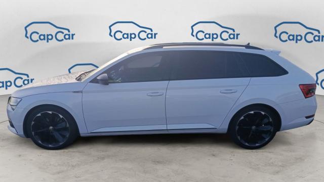 Skoda Superb Combi image 7