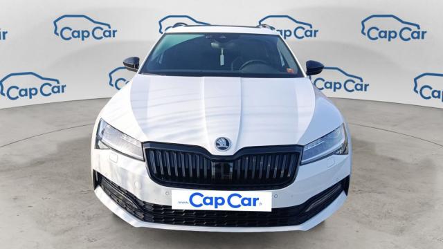Skoda Superb Combi image 5