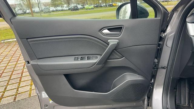 Renault Captur image 1
