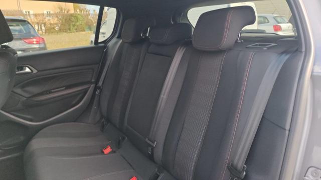 Peugeot 308 image 6