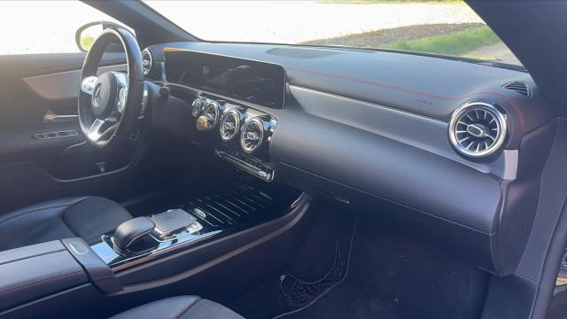 Mercedes Benz Cla Shooting Brake image 5