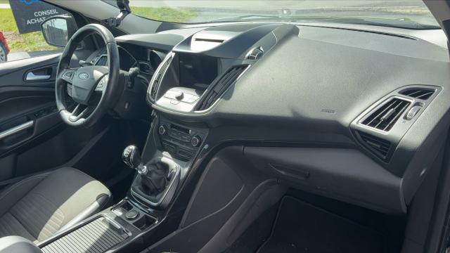 Ford Kuga image 1