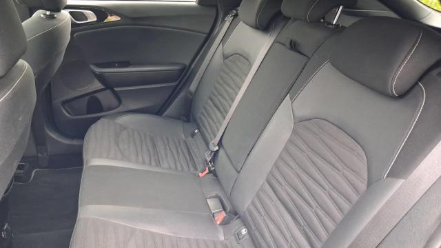 Kia Pro_cee'D image 3