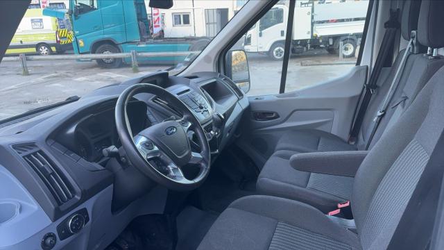 Ford Transit image 5