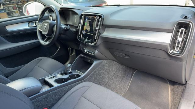 Volvo Xc40 image 6