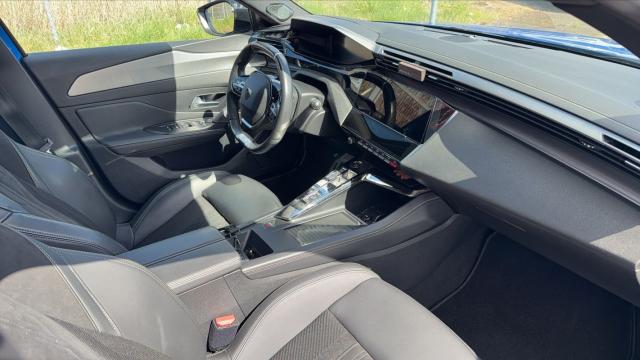 Peugeot 308 image 3
