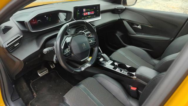 Peugeot 208 image 6