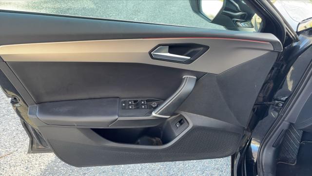 Seat Leon image 6