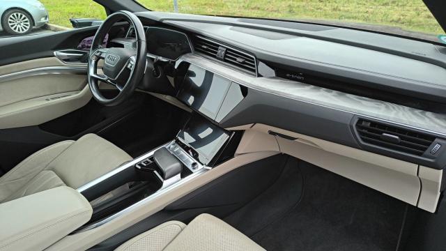 Audi E-Tron image 3