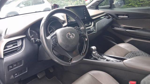 Toyota C-Hr image 8