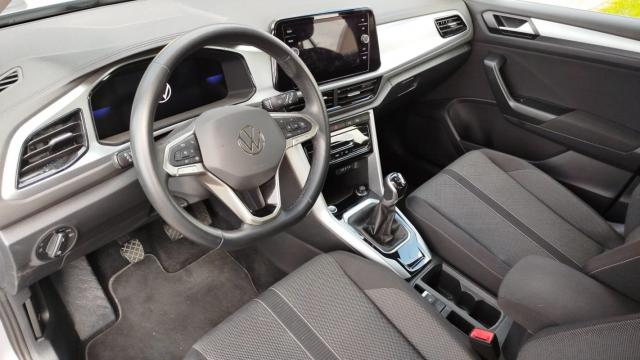 Volkswagen T-Roc image 8