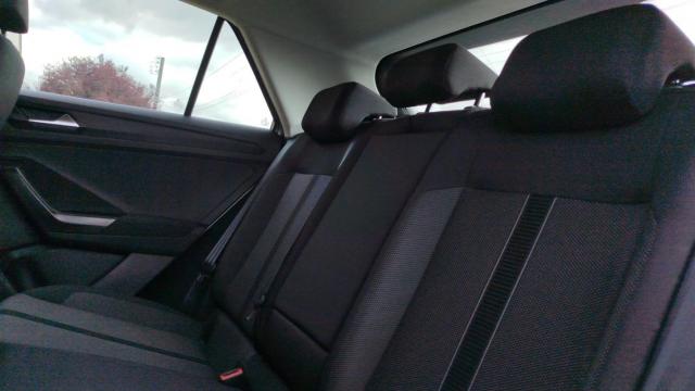 Volkswagen T-Roc image 2