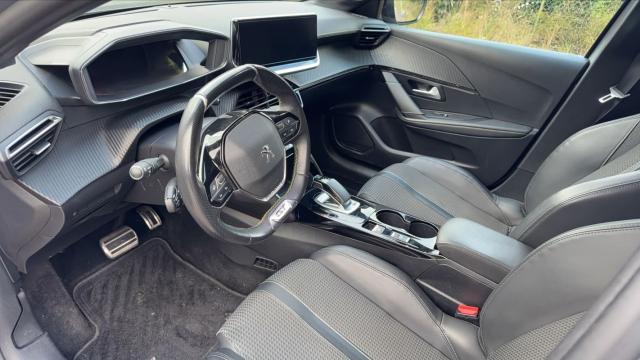 Peugeot E-208 image 2