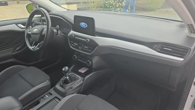 Ford Focus image 6