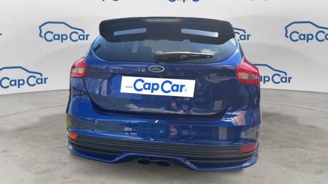 Ford Focus image 9