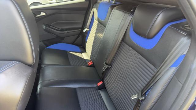Ford Focus image 8