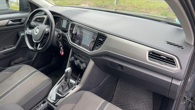 Volkswagen T-Roc image 9